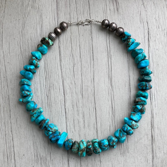 Spiderweb turquoise nugget Navaho bench bead necklace
